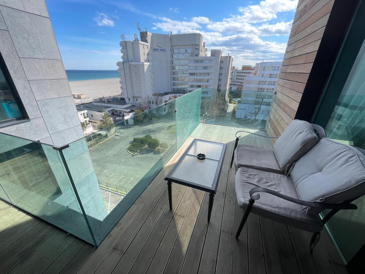 Apartment Blue Bike Seaview