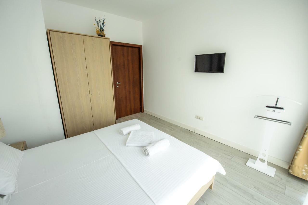 Blue Bike Seaview Apartment Mamaia