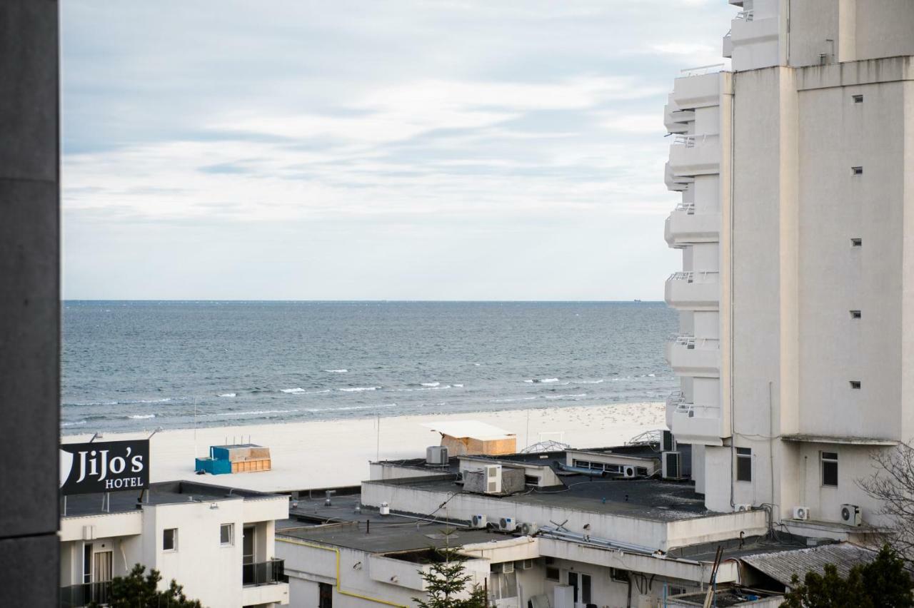 Apartment Blue Bike Seaview